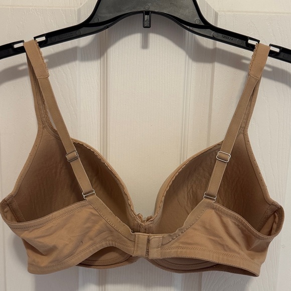 Victoria's Secret Tan Underwire Bra - Picture 5 of 5